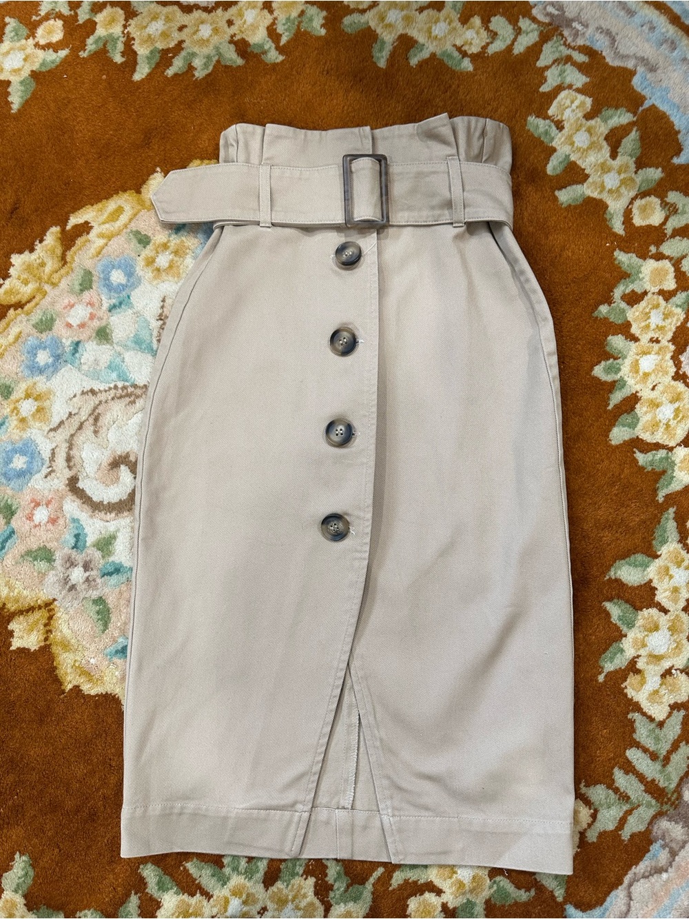 H&M High-Waist Beige Button-Front Pencil Skirt with Belt